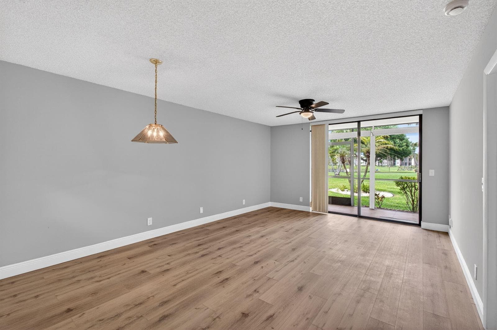 5340 Las Verdes Cr Las Verdes Circle # 109, Delray Beach, FL 33484 photo 3