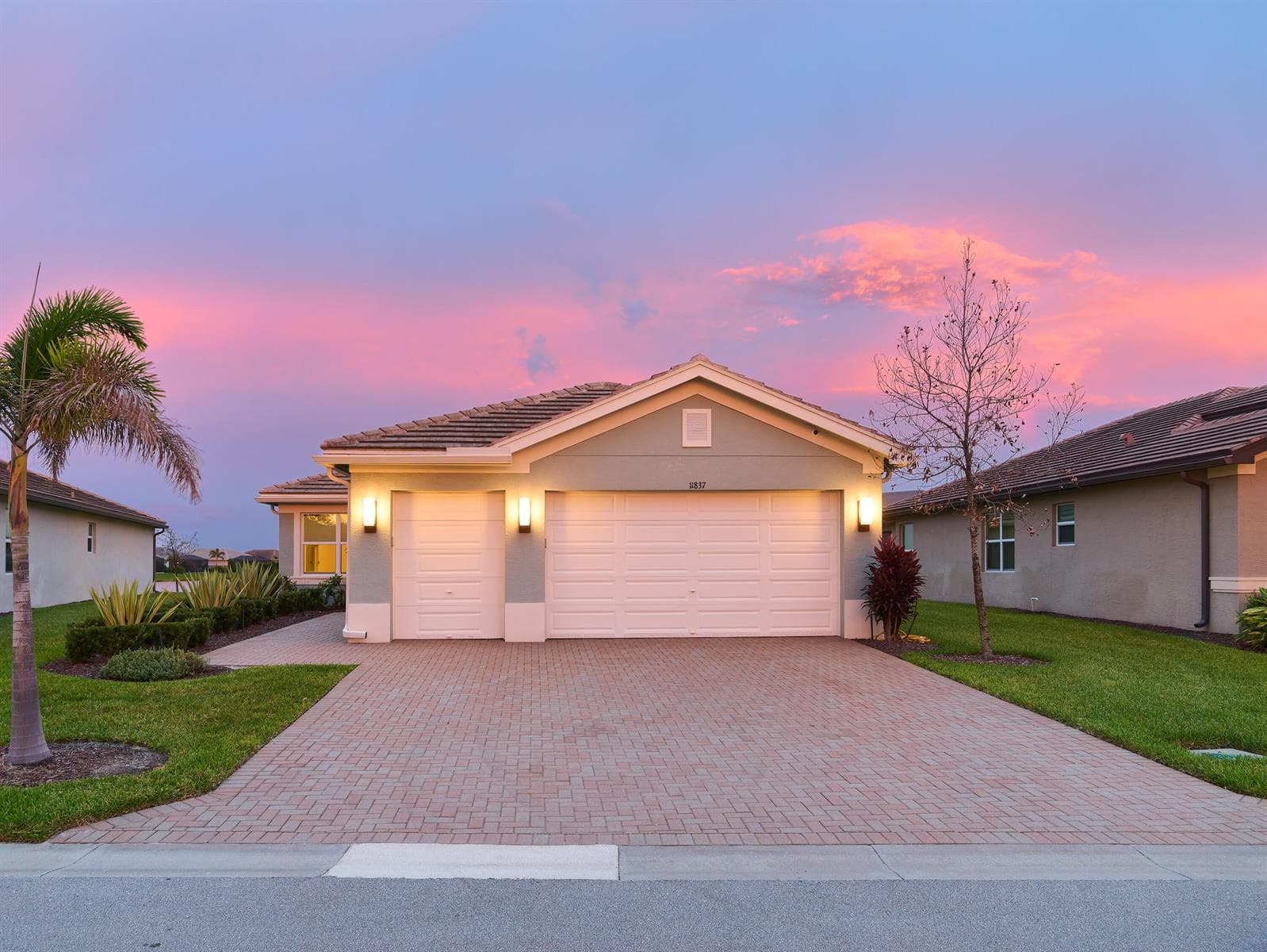 11837 SW Poseidon Way, Port St. Lucie, FL 34987 photo 2