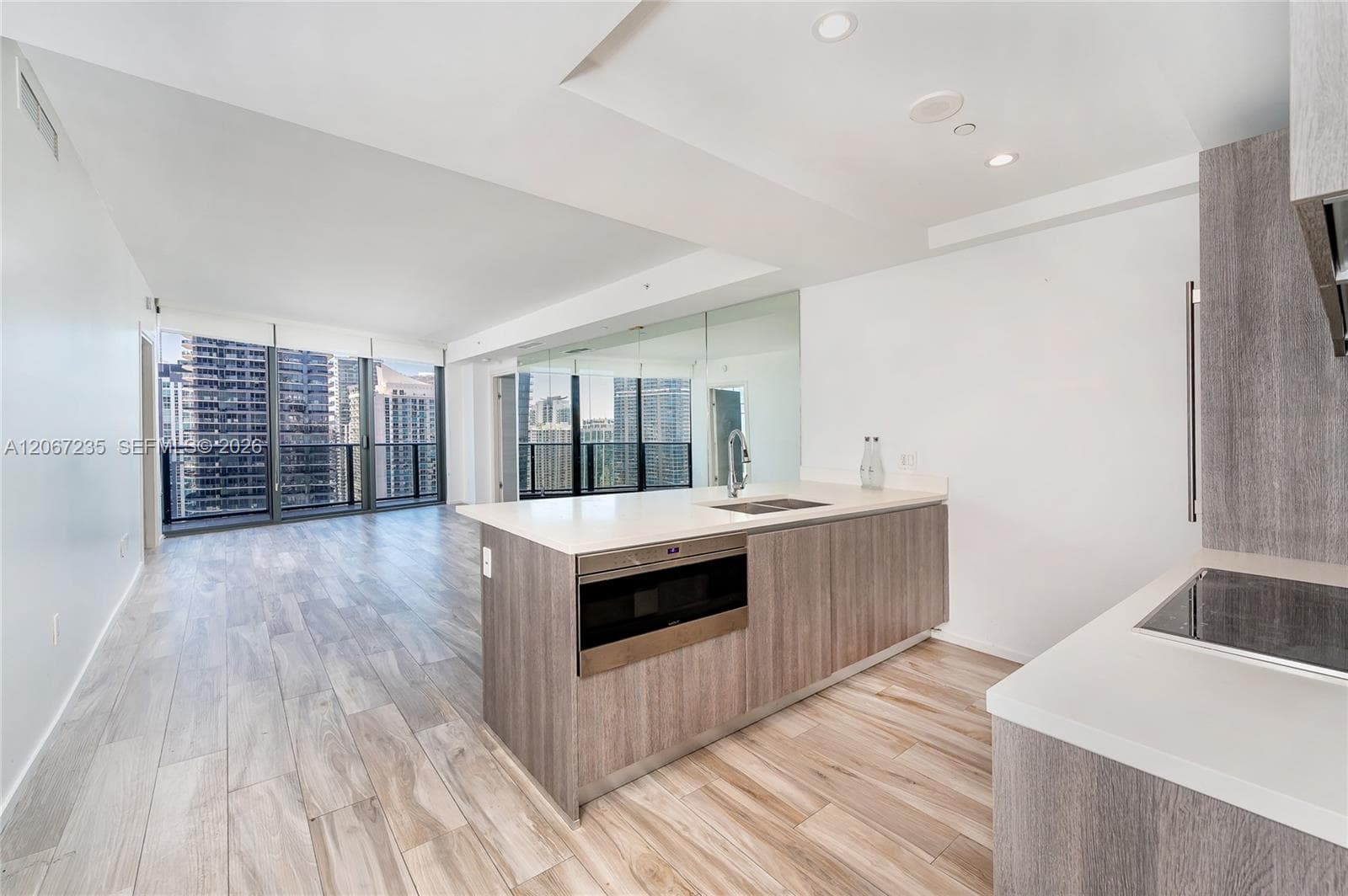 801 S Miami Ave # 3602, Miami, FL 33130 photo 4