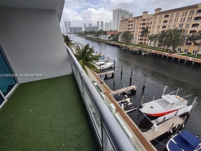 2950 NE 188th St # 316, Aventura, FL 33180 photo 4