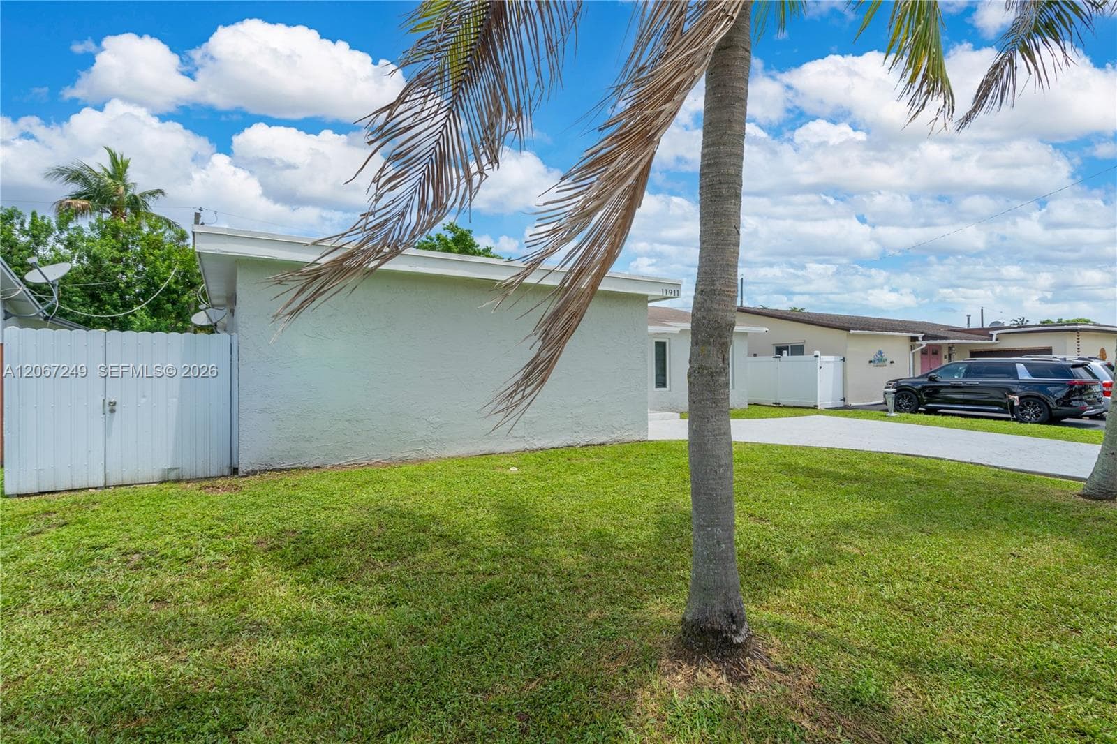 11911 NW 32nd Mnr, Sunrise, FL 33323 photo 3