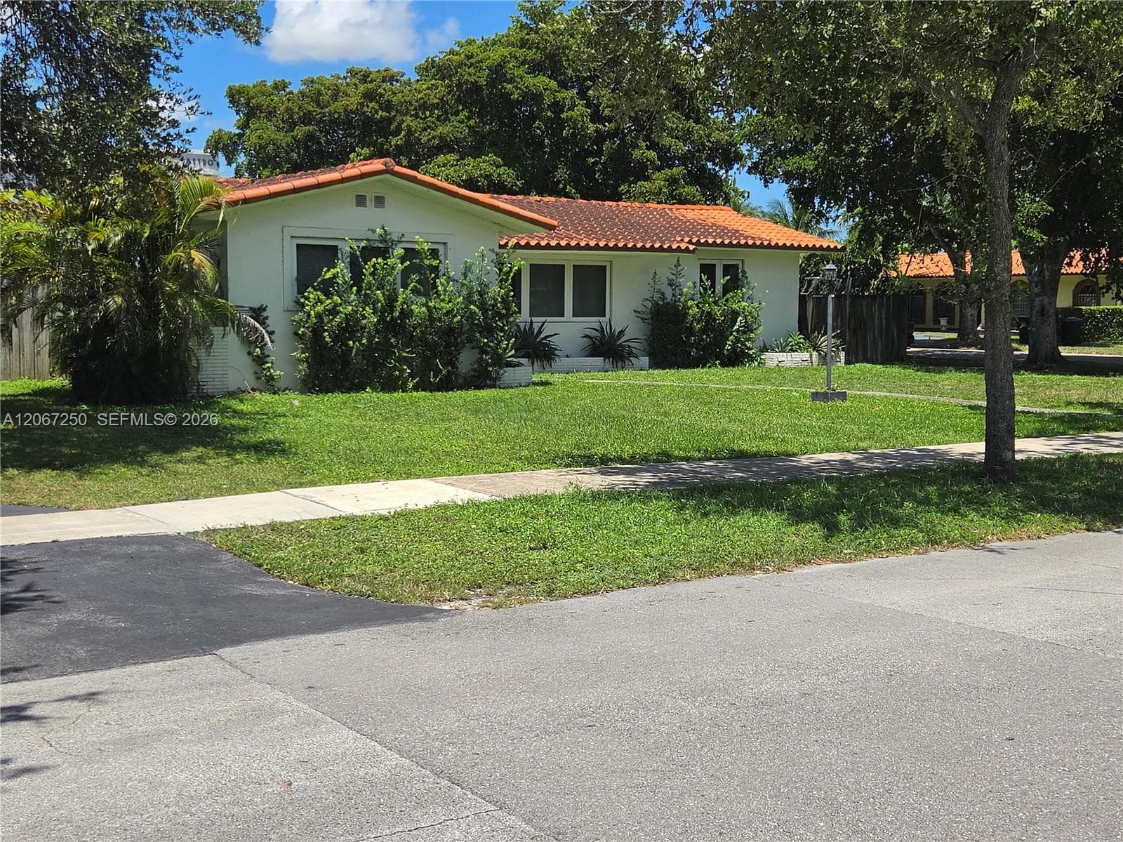 1101 Starling Ave, Miami Springs, FL 33166 photo 2