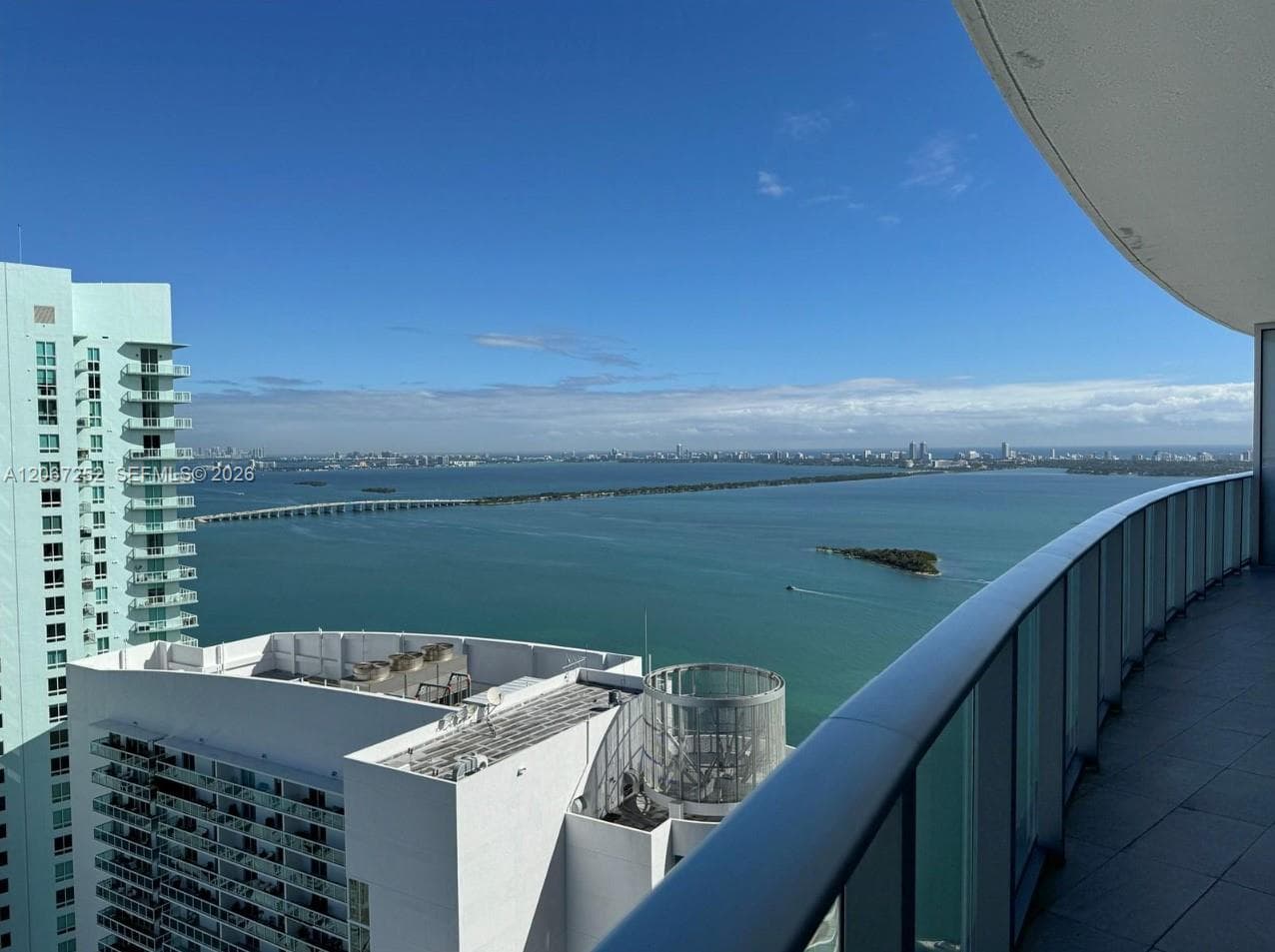 488 NE 18th St # 5005, Miami, FL 33132 photo 2