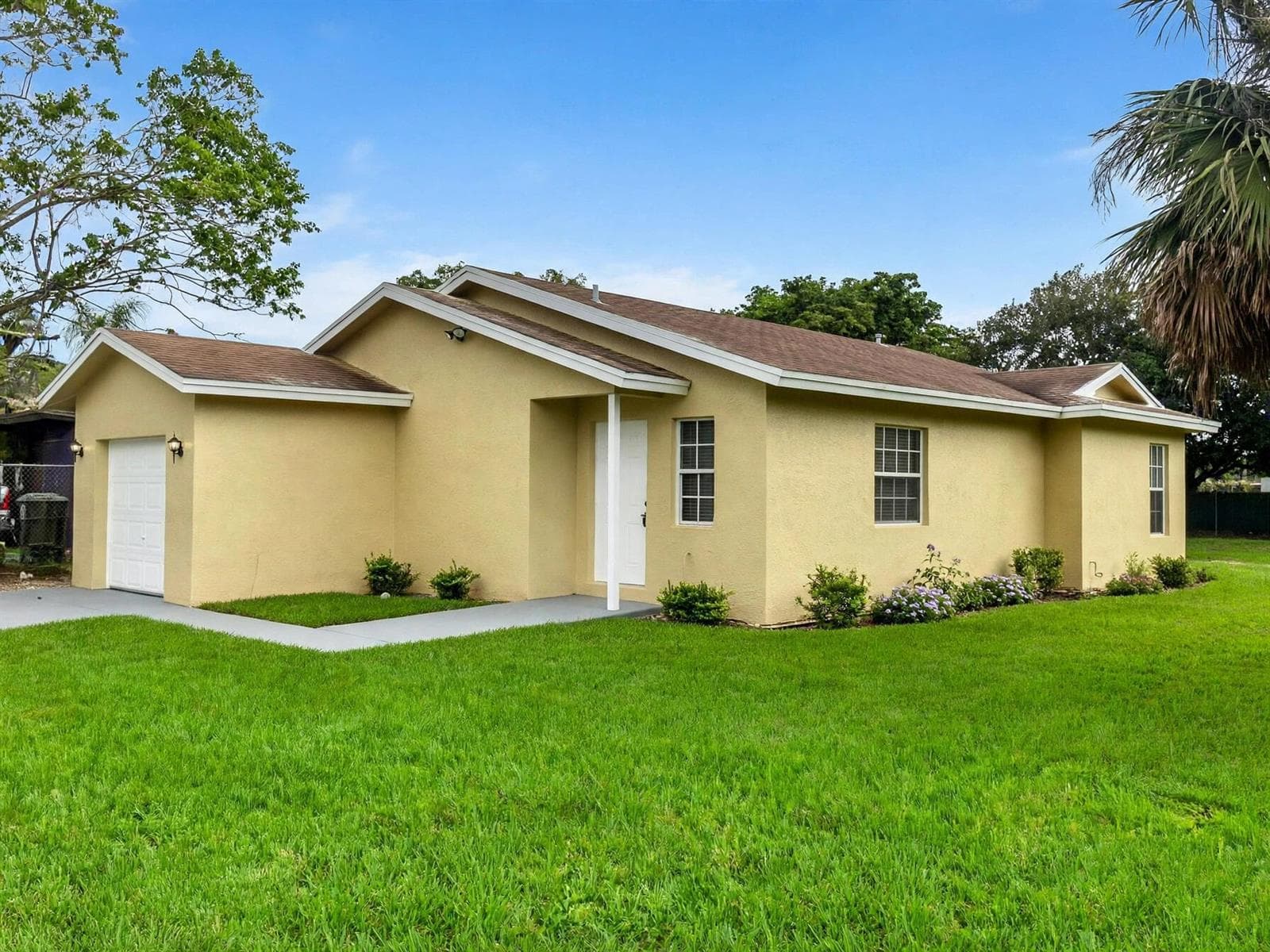 1136 NW 5TH Court, Fort Lauderdale, FL 33311 photo 2