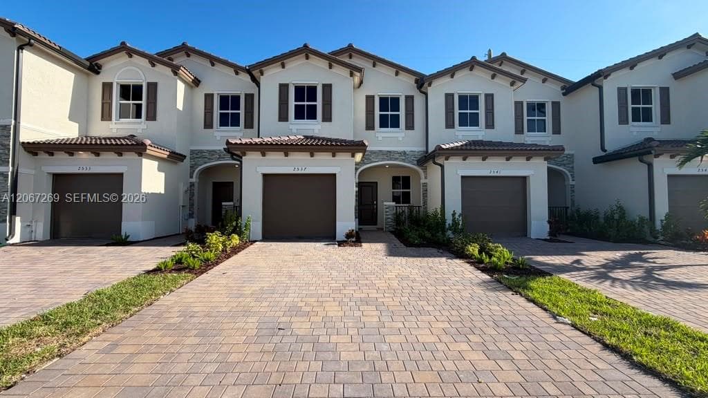2537 SE 25th Dr # 2537, Homestead, FL 33035