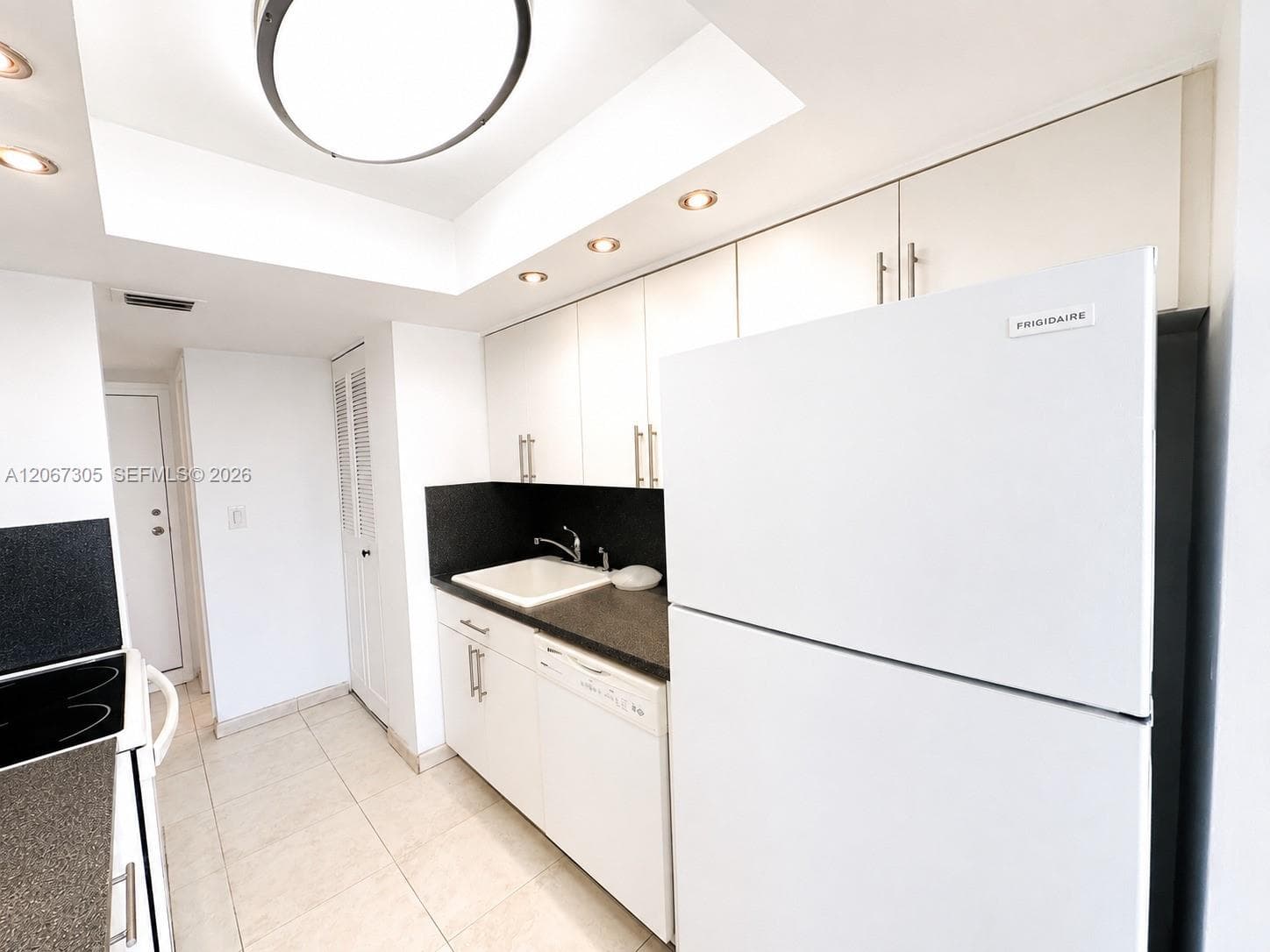 250 174th St # 115, Sunny Isles Beach, FL 33160 photo 4
