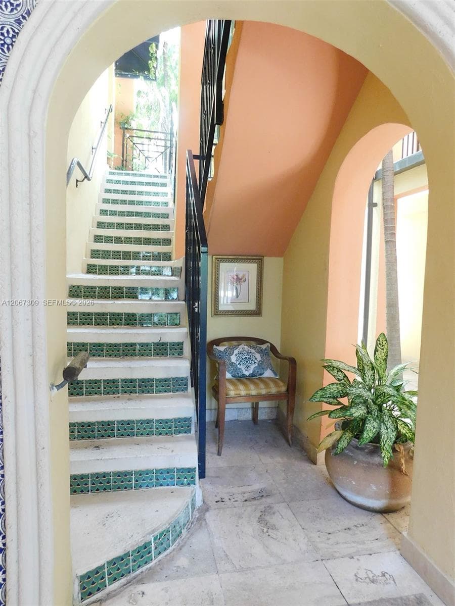 4812 Pine Tree Dr # 206, Miami Beach, FL 33140 photo 5