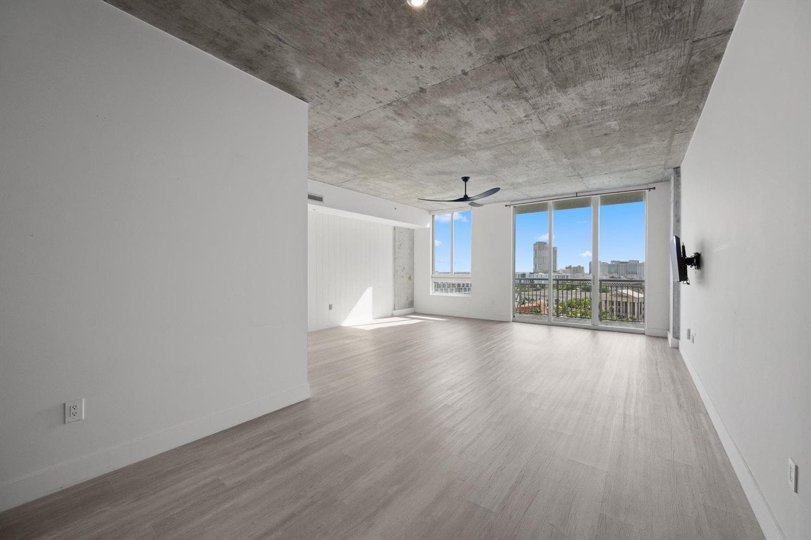300 S AUSTRALIAN Avenue # 1103, West Palm Beach, FL 33401 photo 5