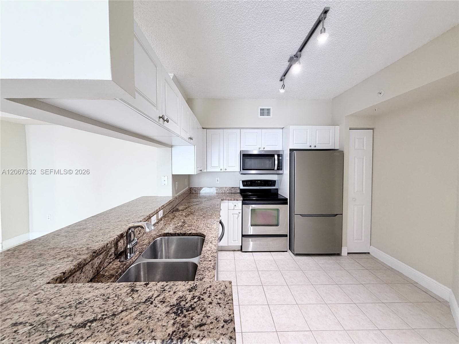 17100 N Bay Rd # 1105, Sunny Isles Beach, FL 33160 photo 3