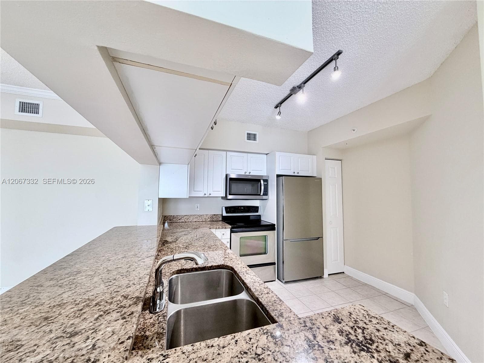 17100 N Bay Rd # 1105, Sunny Isles Beach, FL 33160 photo 5