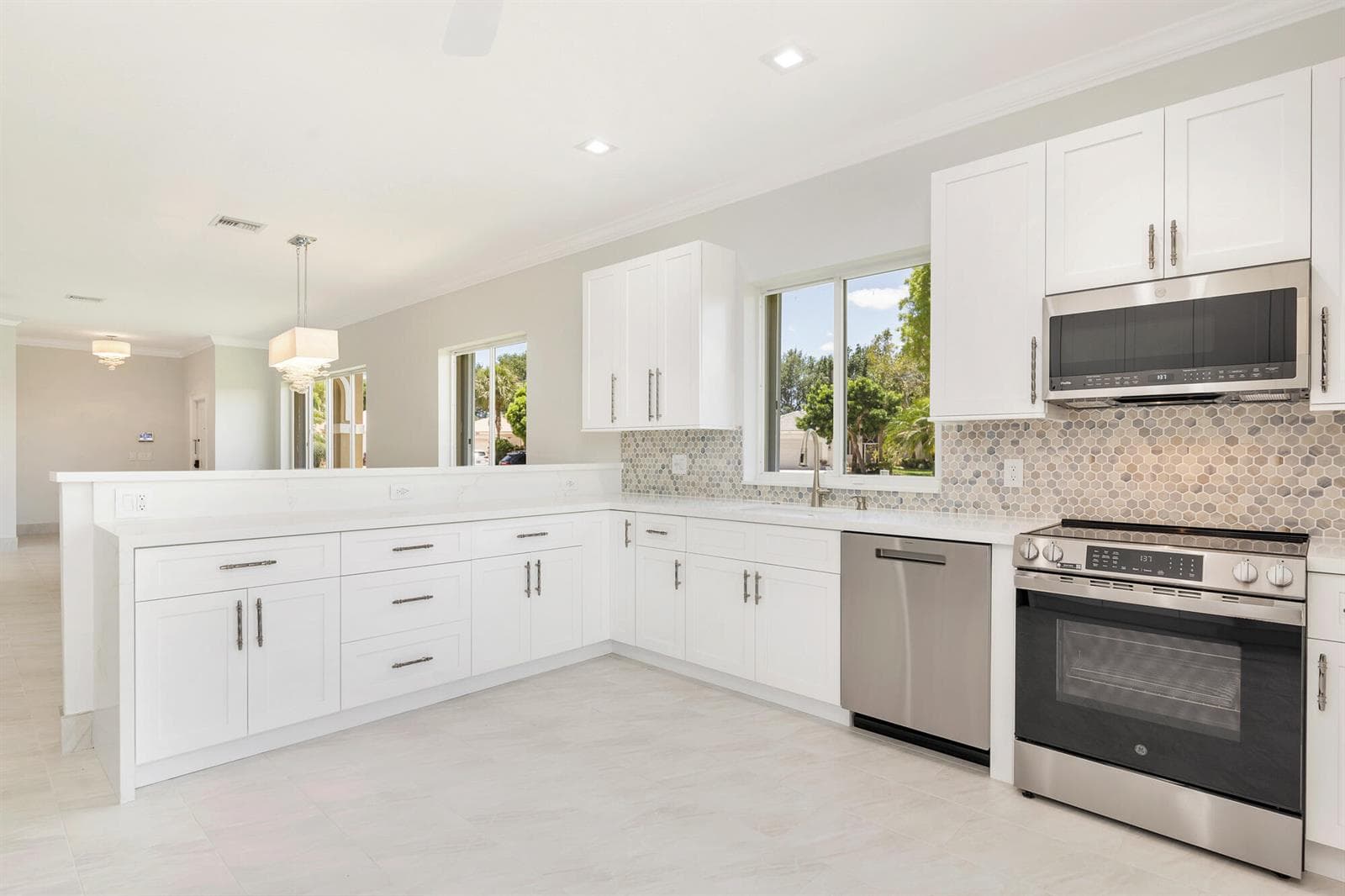 9119 Bay Point Circle, West Palm Beach, FL 33411 photo 3