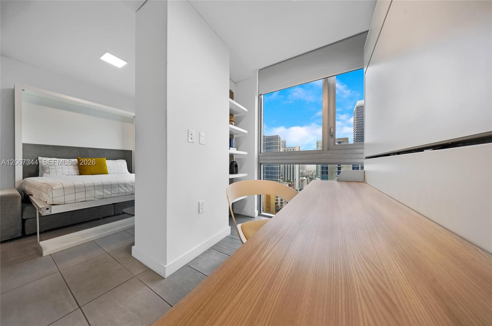 227 NE 2nd St # 3107, Miami, FL 33132 photo 4