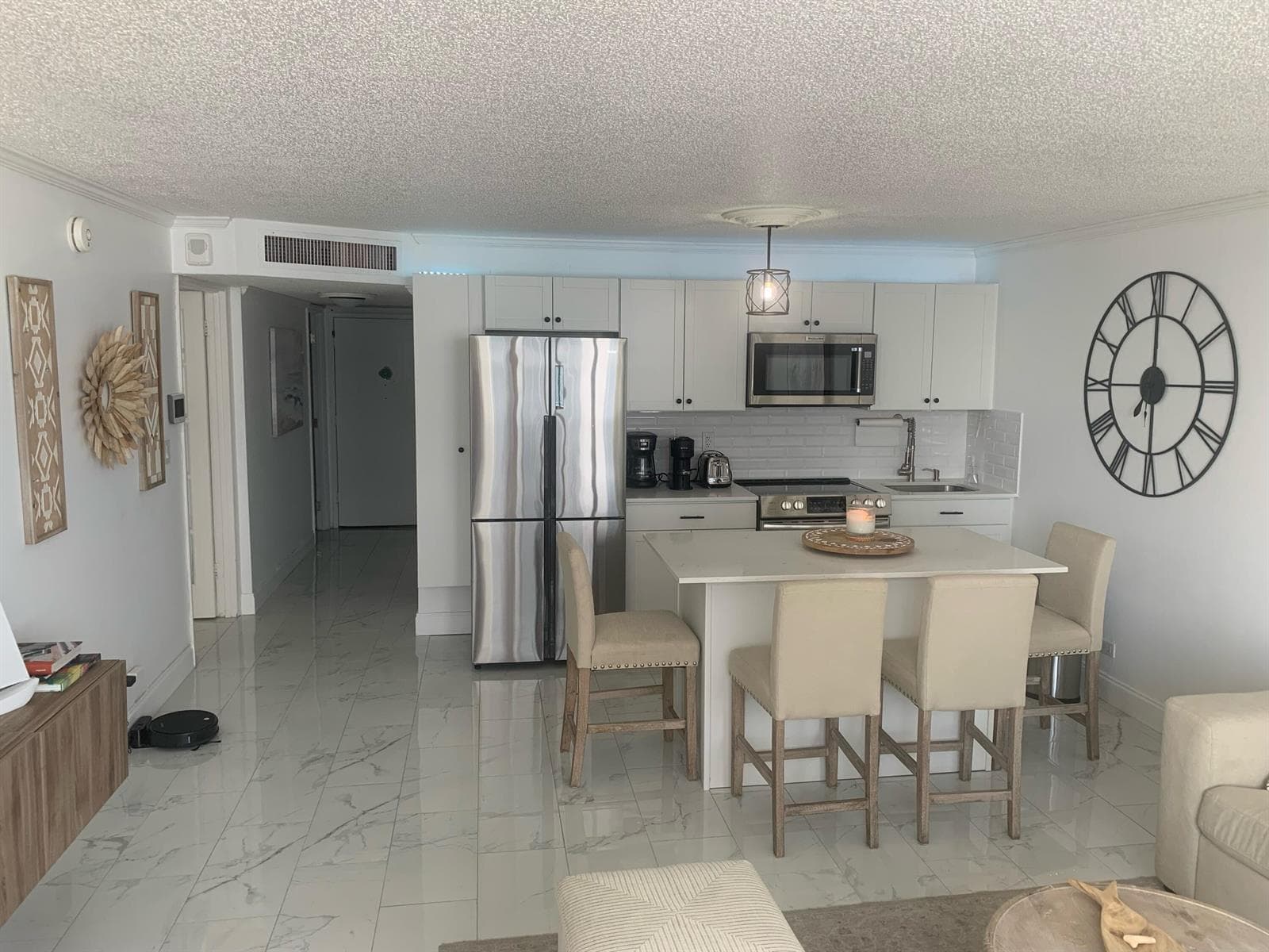 6039 COLLINS Avenue # 1722, Miami Beach, FL 33140 photo 2