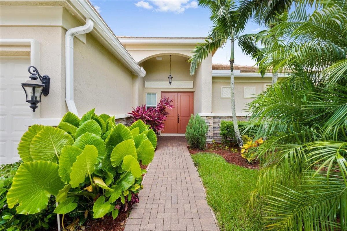 8152 Butler Greenwood Drive, Royal Palm Beach, FL 33411 photo 2