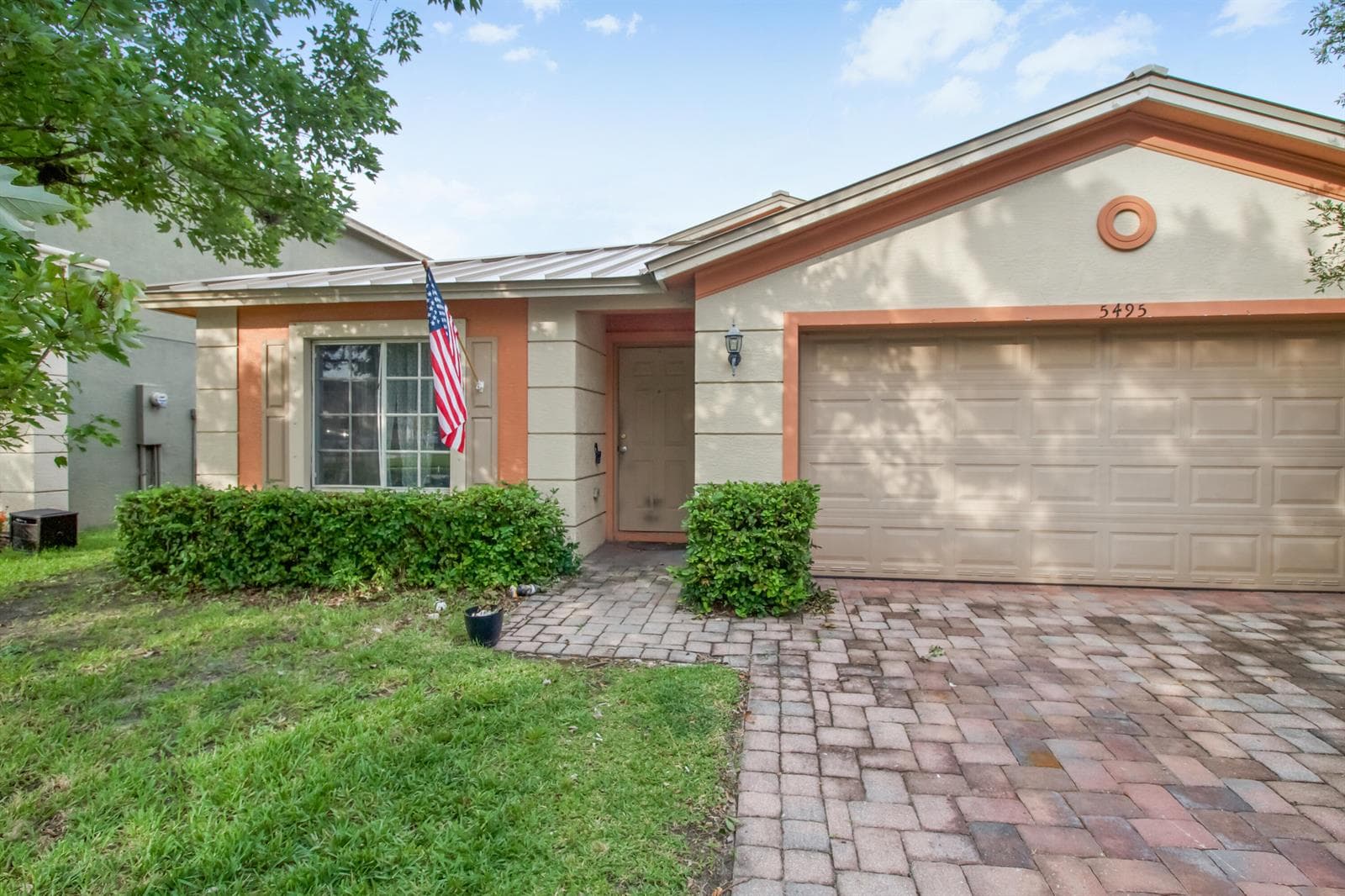 5495 SE Graham Drive, Stuart, FL 34997 photo 2