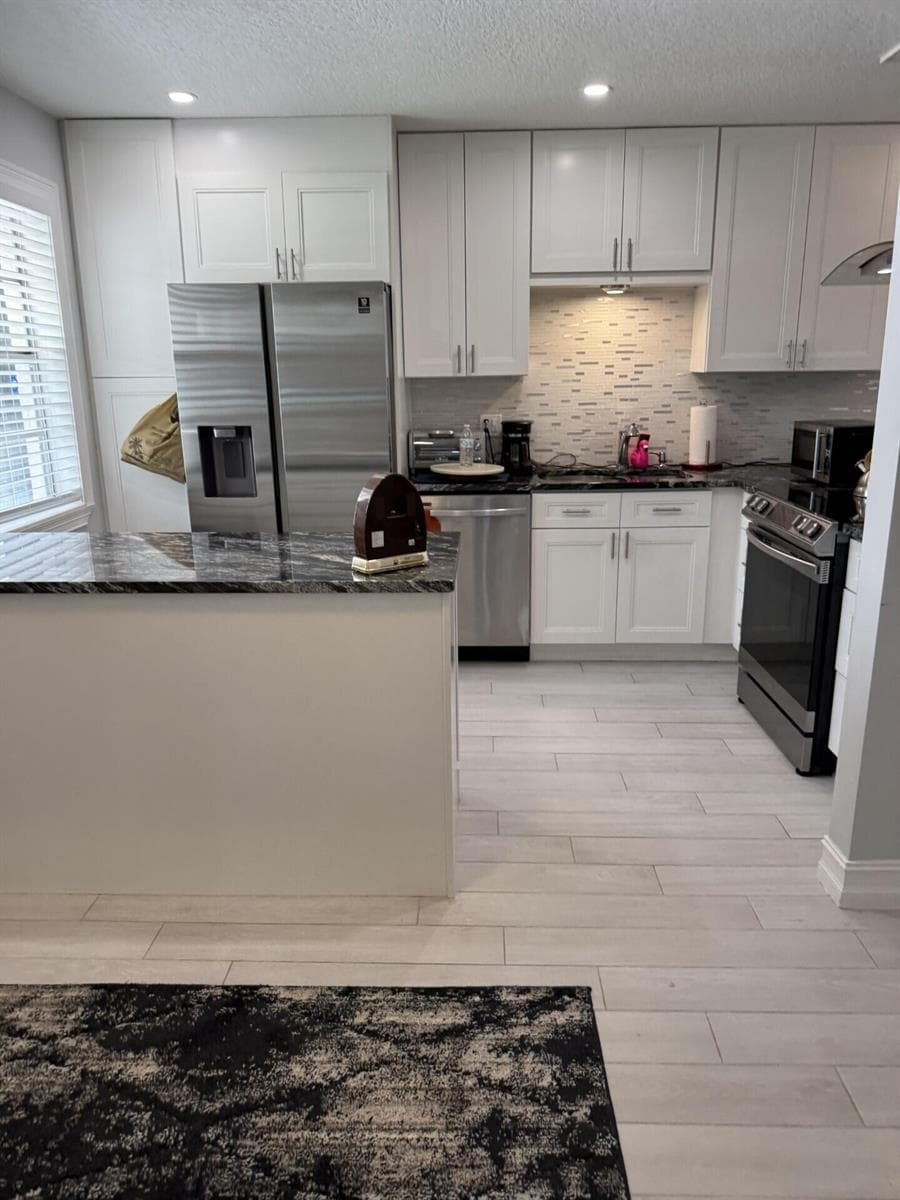 133 Lake Olive Drive, West Palm Beach, FL 33411 photo 2