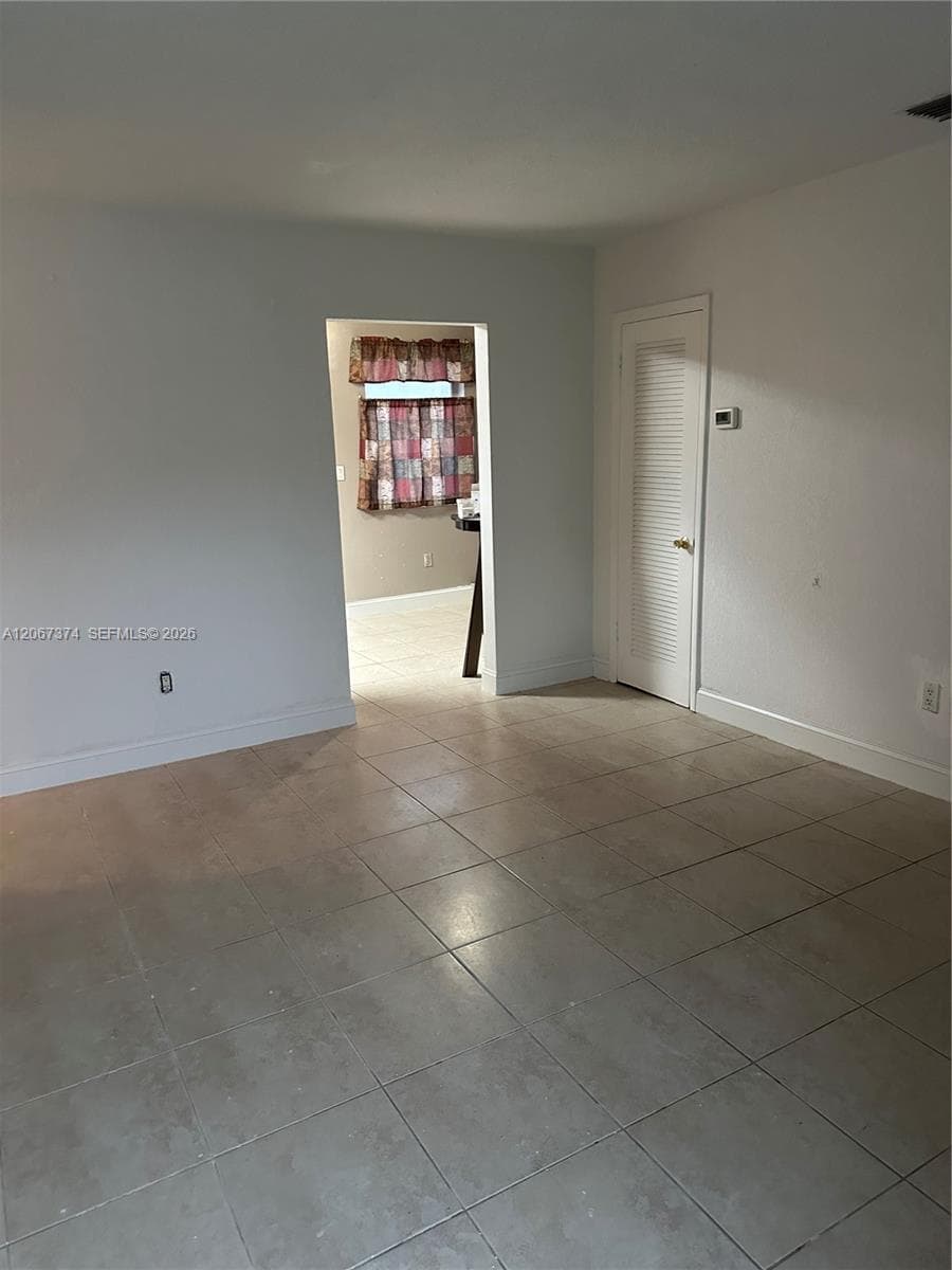 55 NW 169th St # 55, North Miami Beach, FL 33169 photo 5