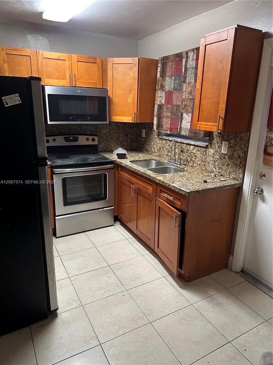 55 NW 169th St # 55, North Miami Beach, FL 33169 photo 4