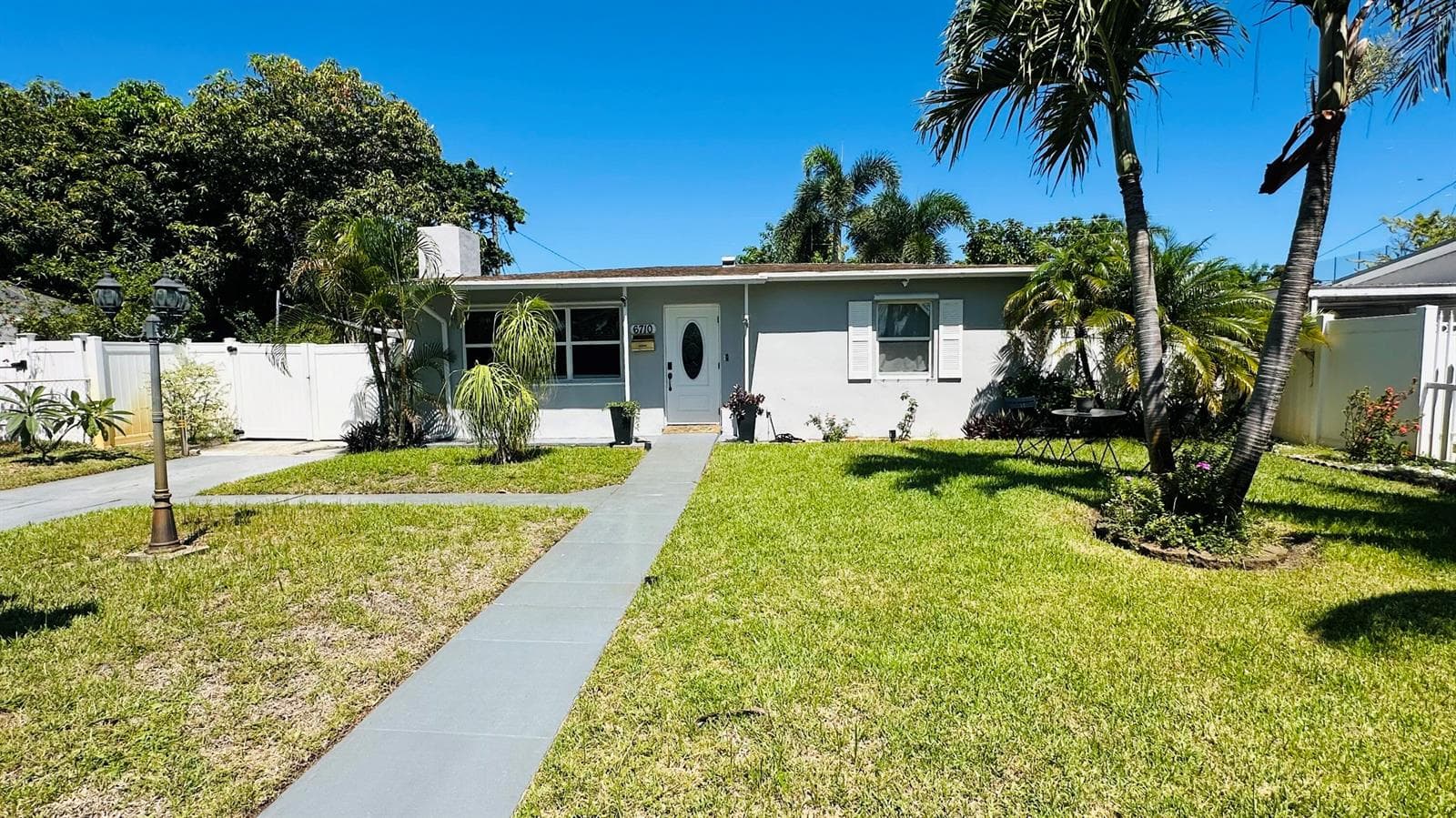 6710 Forest Court, West Palm Beach, FL 33405 photo 3