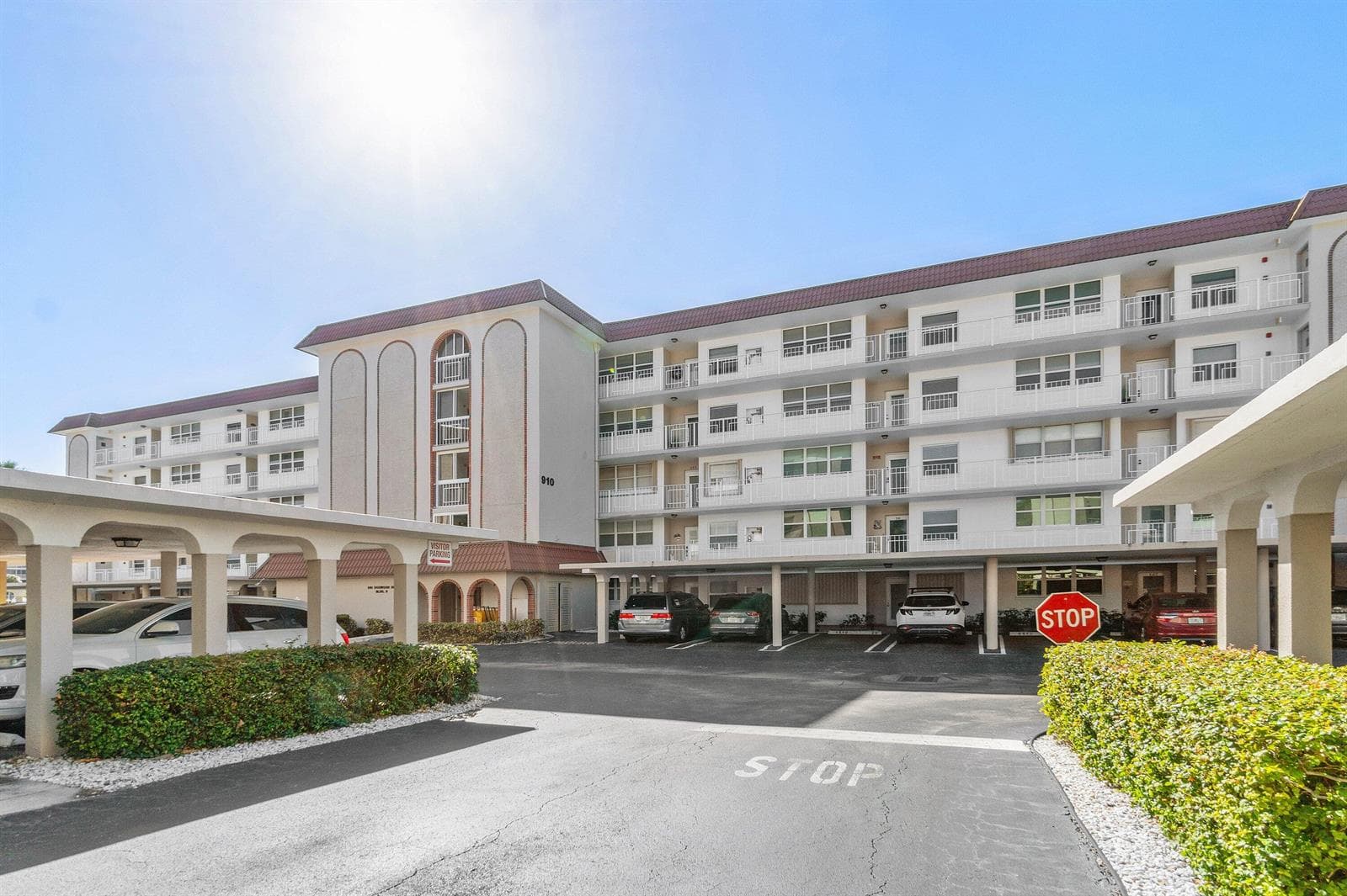 910 Dogwood Drive # 444, Delray Beach, FL 33483