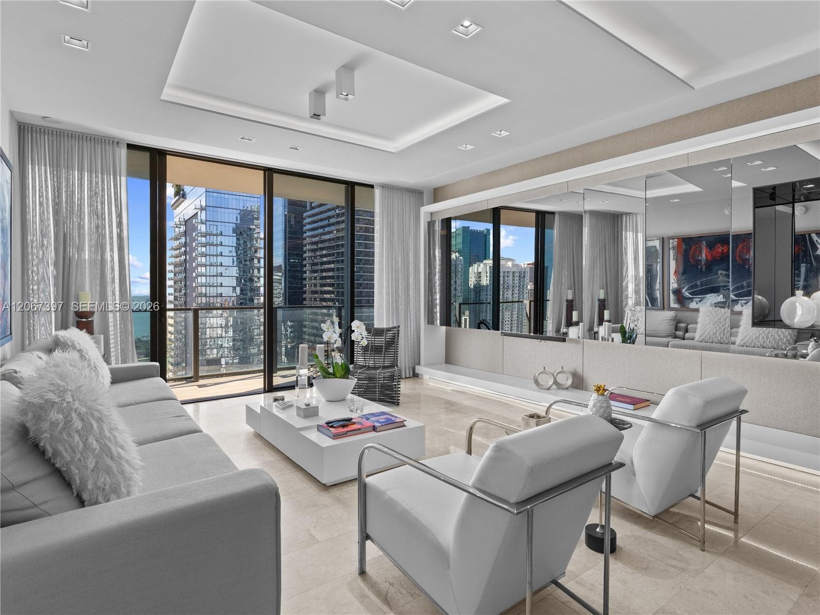 88 SW 7th St # 3007, Miami, FL 33130 photo 3