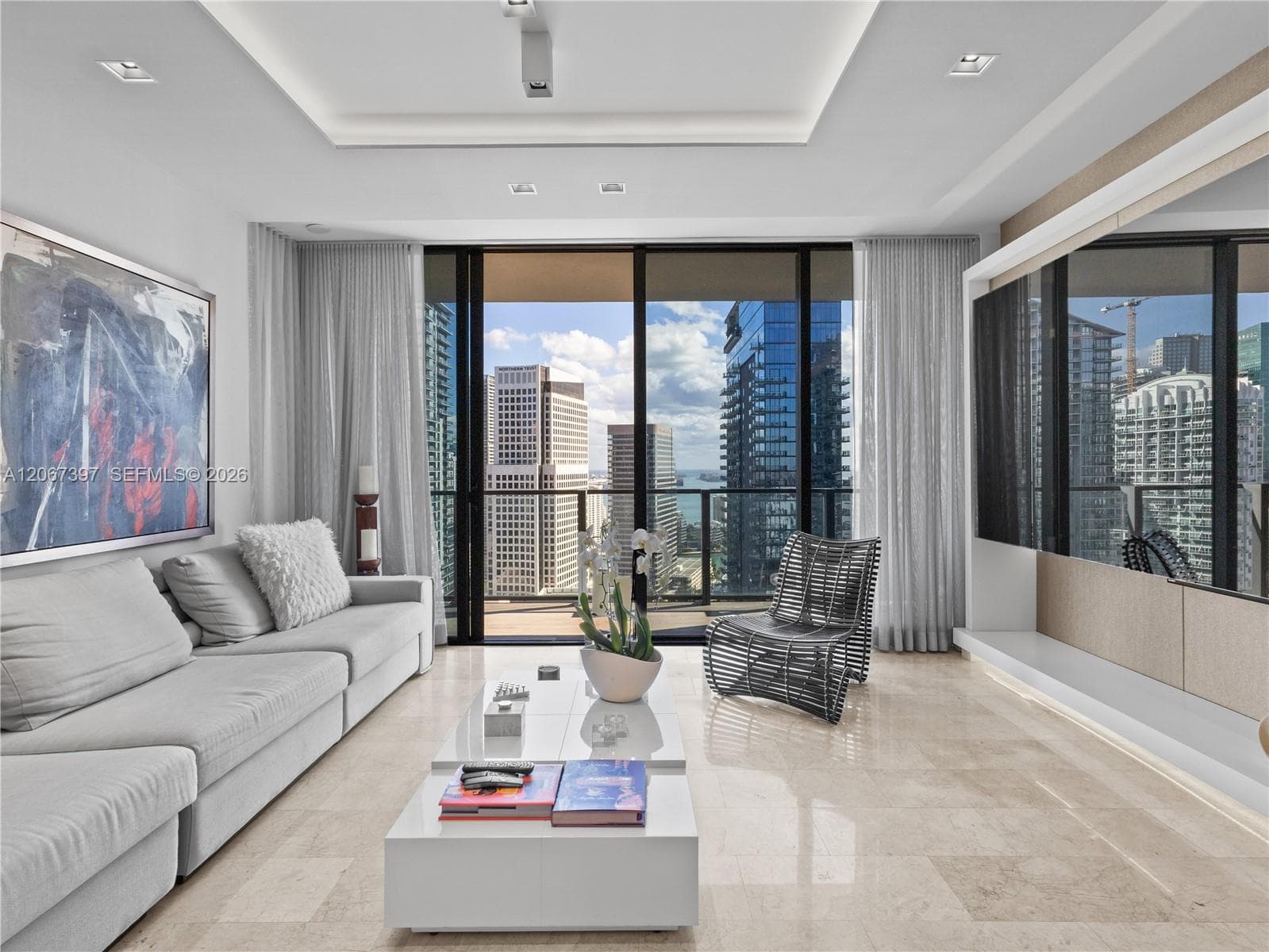 88 SW 7th St # 3007, Miami, FL 33130 photo 4