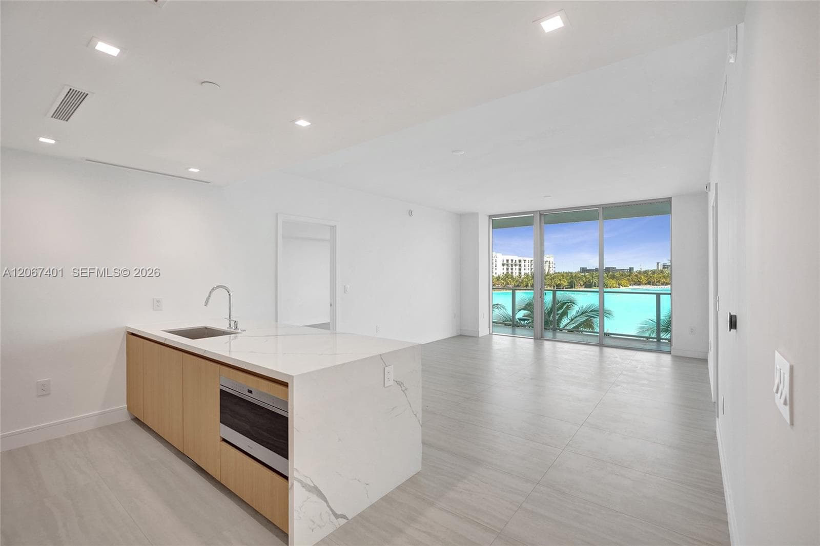 2411 Laguna Circle # 208, Miami, FL 33181 photo 5