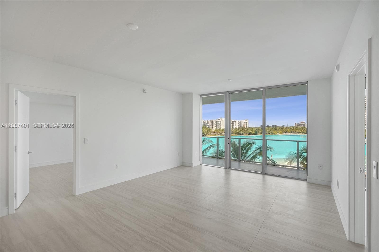 2411 Laguna Circle # 208, Miami, FL 33181 photo 4