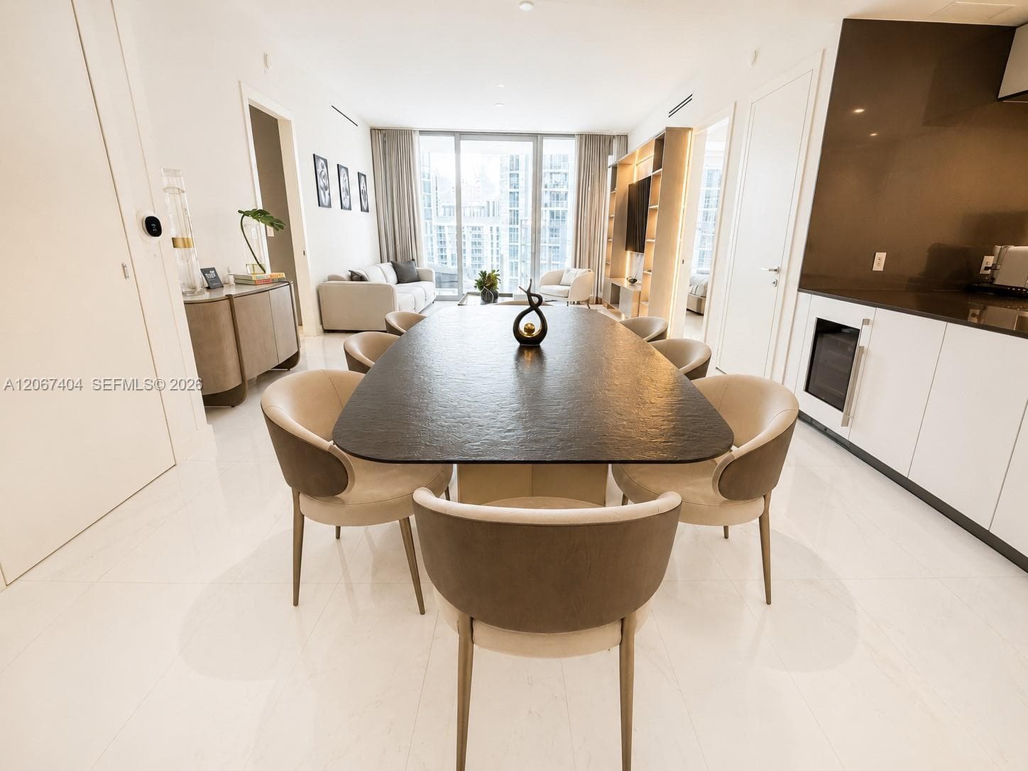 300 Biscayne Boulevard Way # 2609W, Miami, FL 33131 photo 5