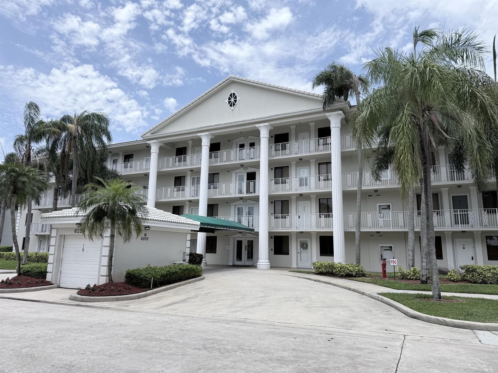 6025 S BALBOA Circle # 306, Boca Raton, FL 33433