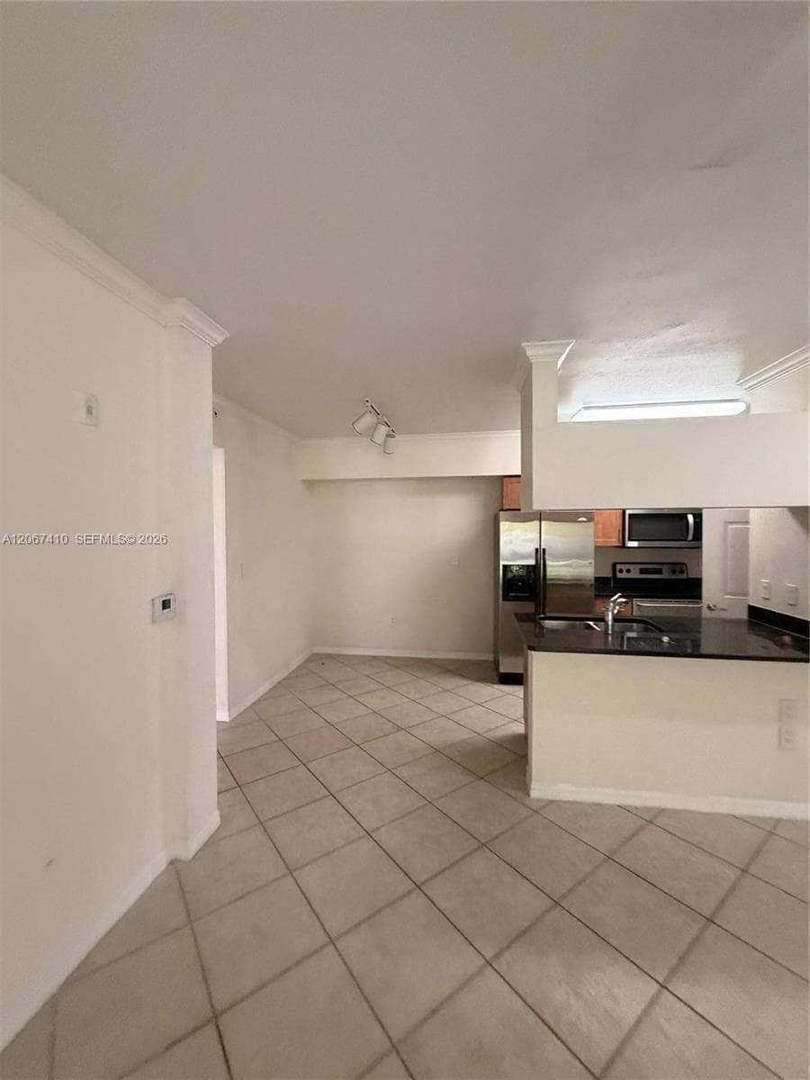 6492 Emerald Dunes Dr # 107, West Palm Beach, FL 33411 photo 3
