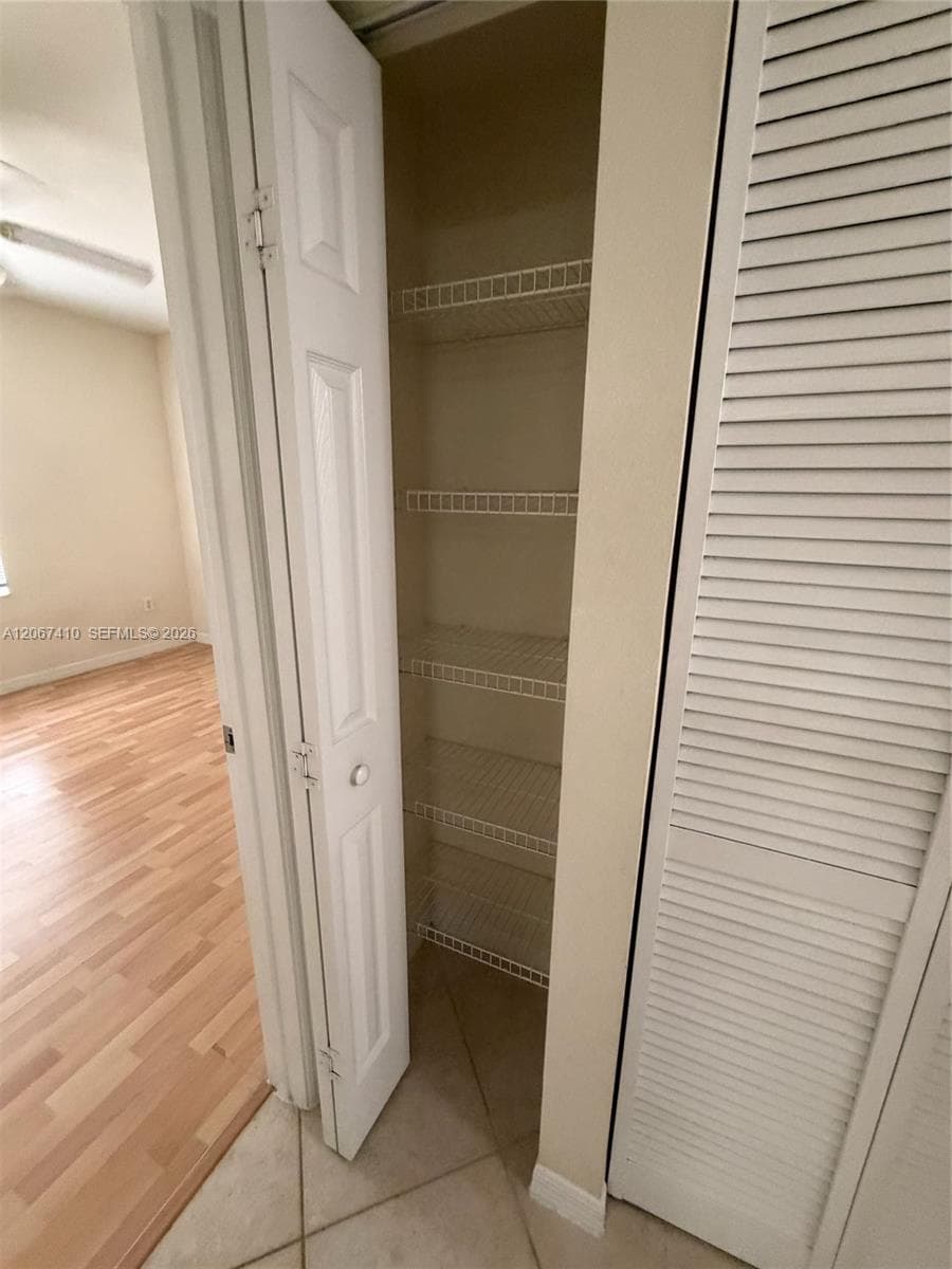 6492 Emerald Dunes Dr # 107, West Palm Beach, FL 33411 photo 4