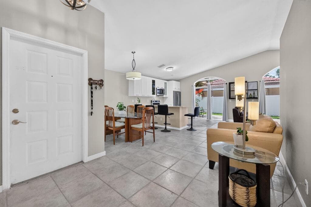 922 OPAL Terrace, Weston, FL 33326 photo 2