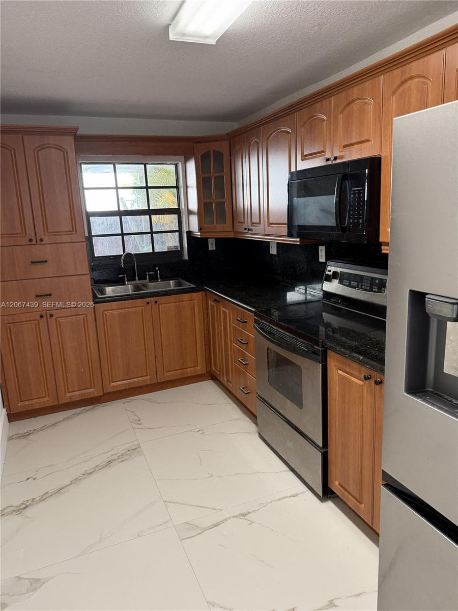 2424 SW 21st Ter # Main, Miami, FL 33145 photo 2