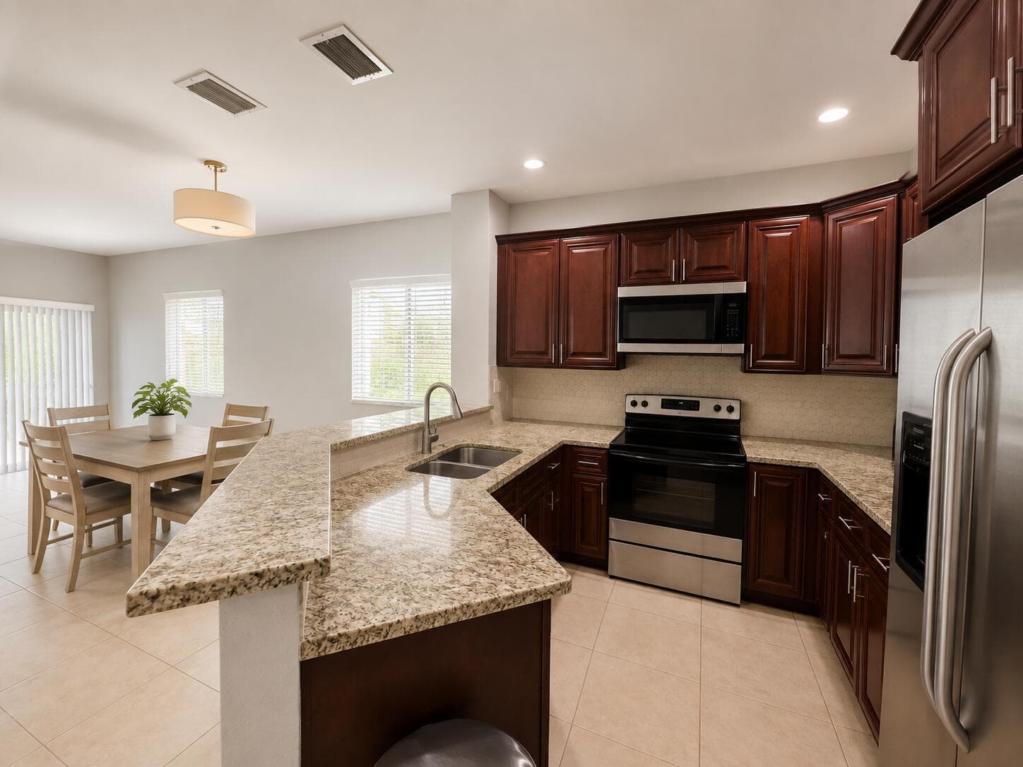 8851 N ISLES Circle, Tamarac, FL 33321 photo 3