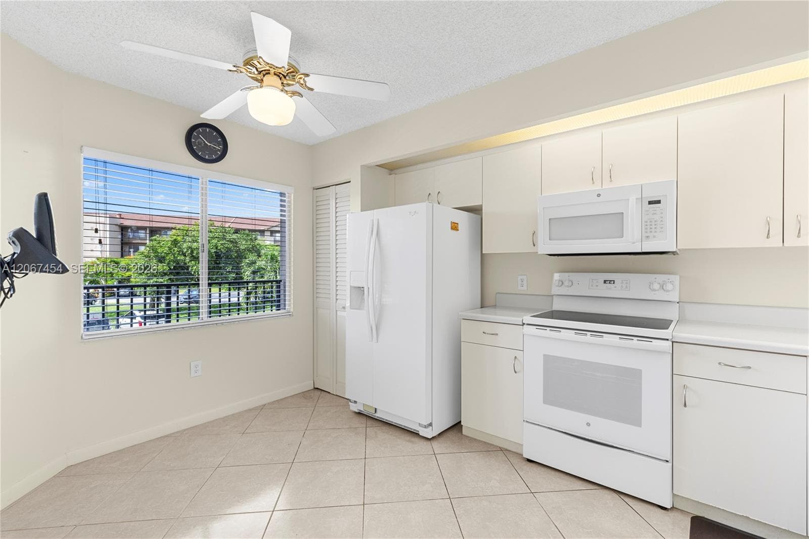 13705 SW 12th St # 208B, Pembroke Pines, FL 33027 photo 3