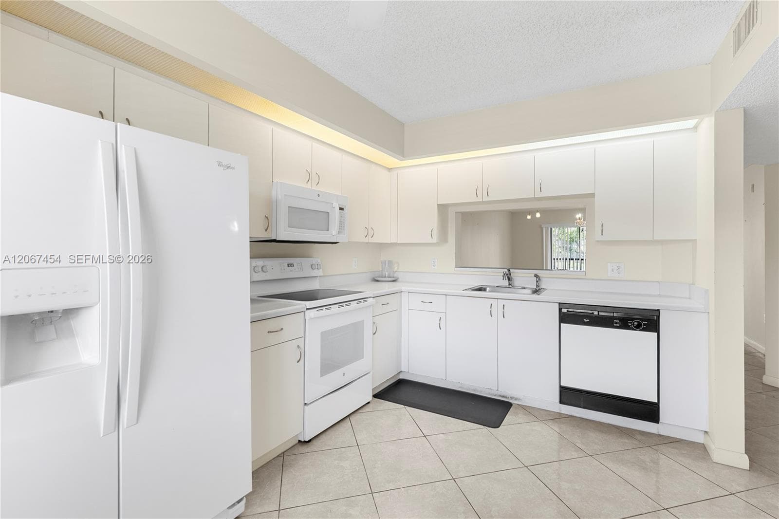 13705 SW 12th St # 208B, Pembroke Pines, FL 33027 photo 4