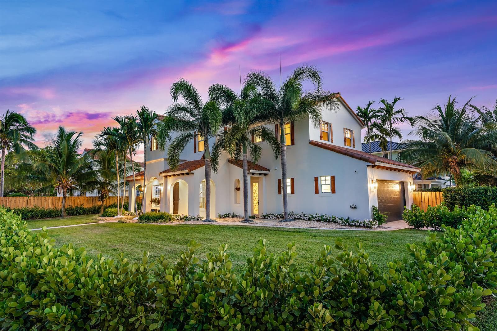 914 NE 2ND Avenue, Delray Beach, FL 33444 photo 2