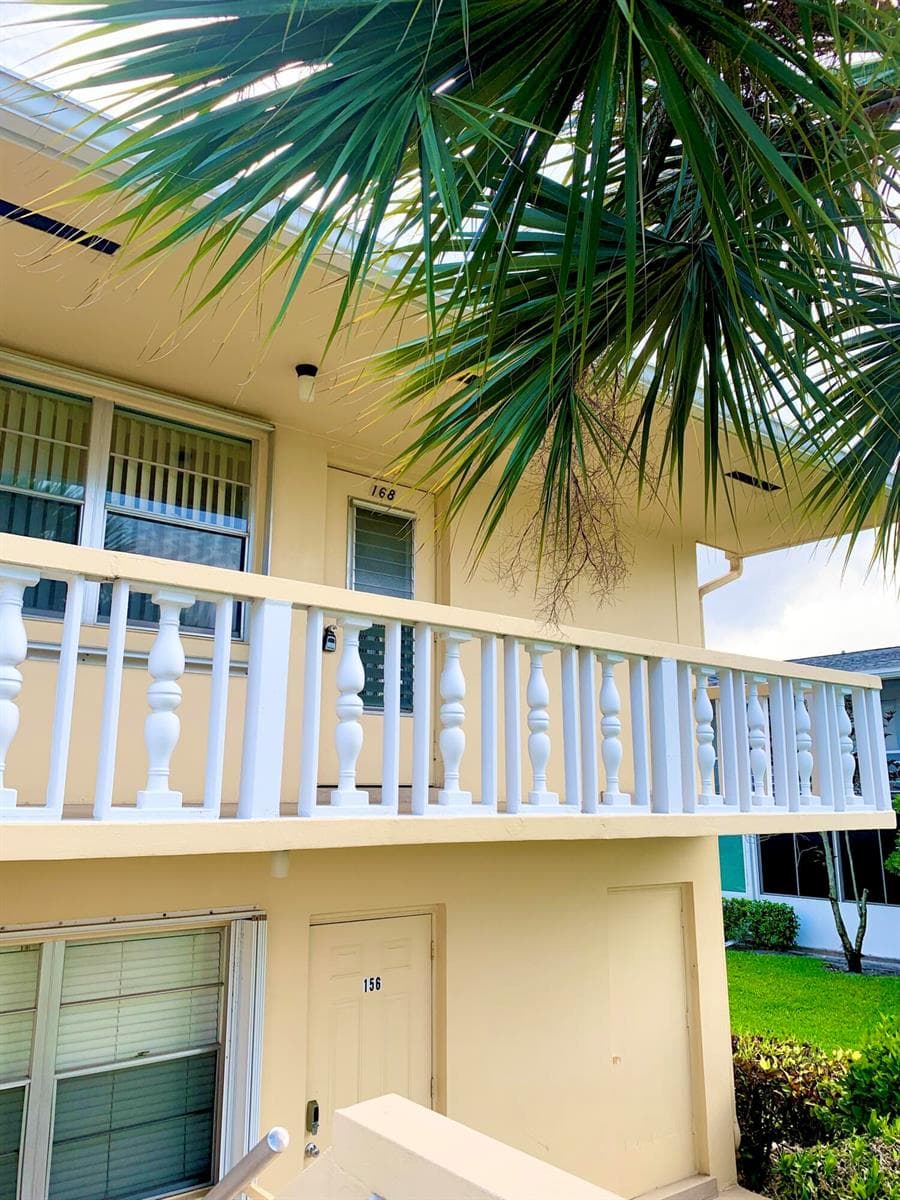 168 Waltham G, West Palm Beach, FL 33417 photo 2