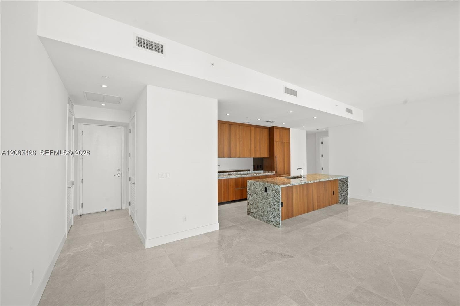 175 SE 25 RD # 2604, Miami, FL 33129 photo 5