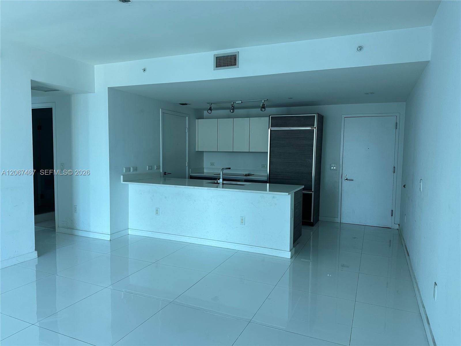 1100 S Miami Ave # 2708, Miami, FL 33130 photo 3
