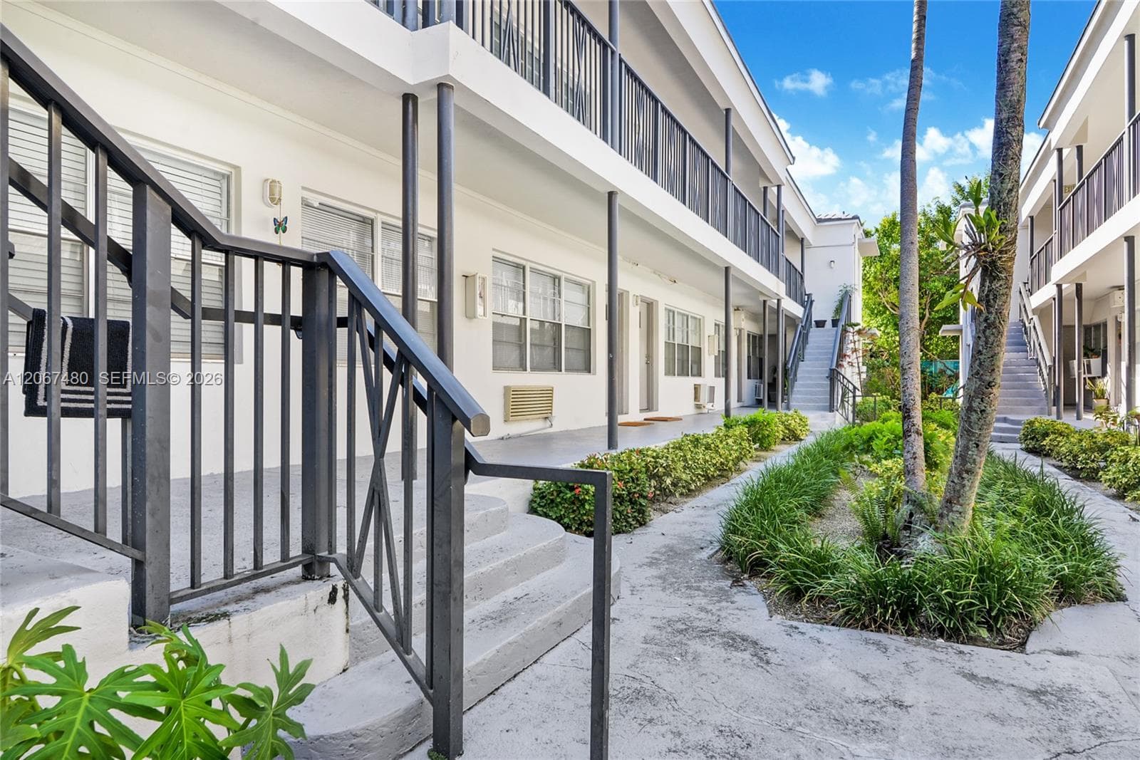 974 Biarritz Dr # 11, Miami Beach, FL 33141 photo 5