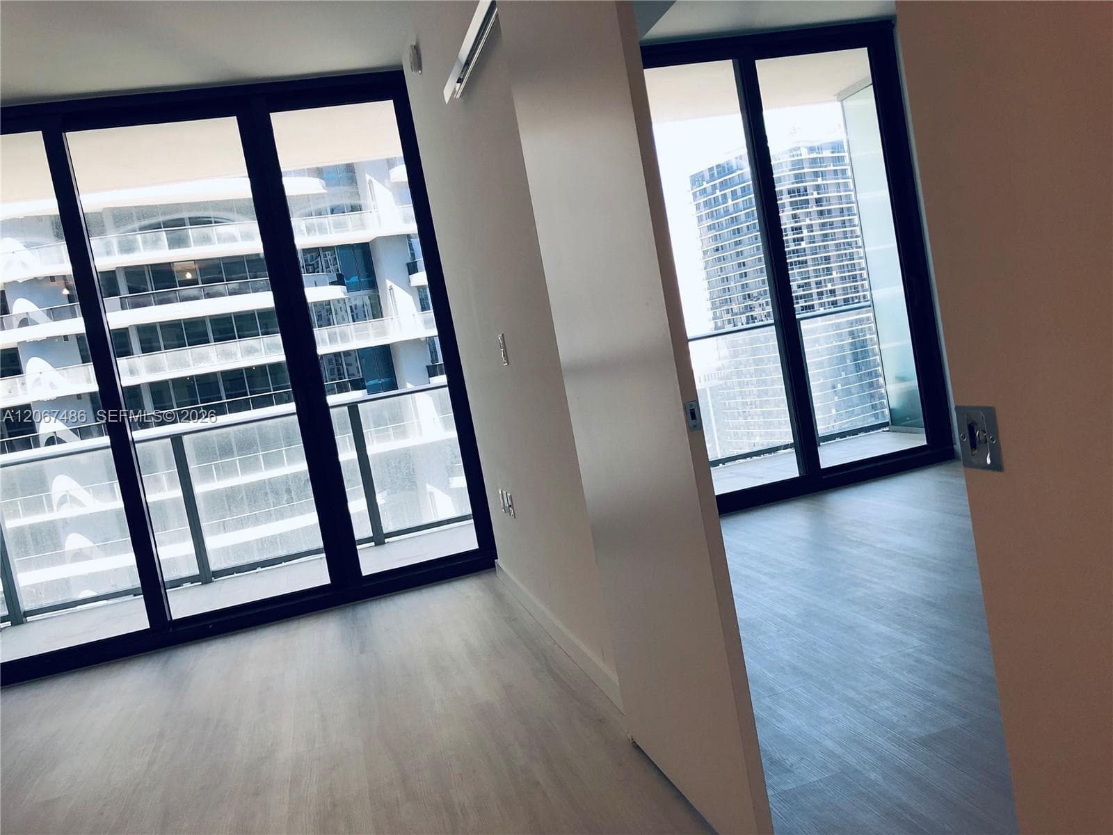 1010 Brickell Ave # 3608, Miami, FL 33131 photo 2