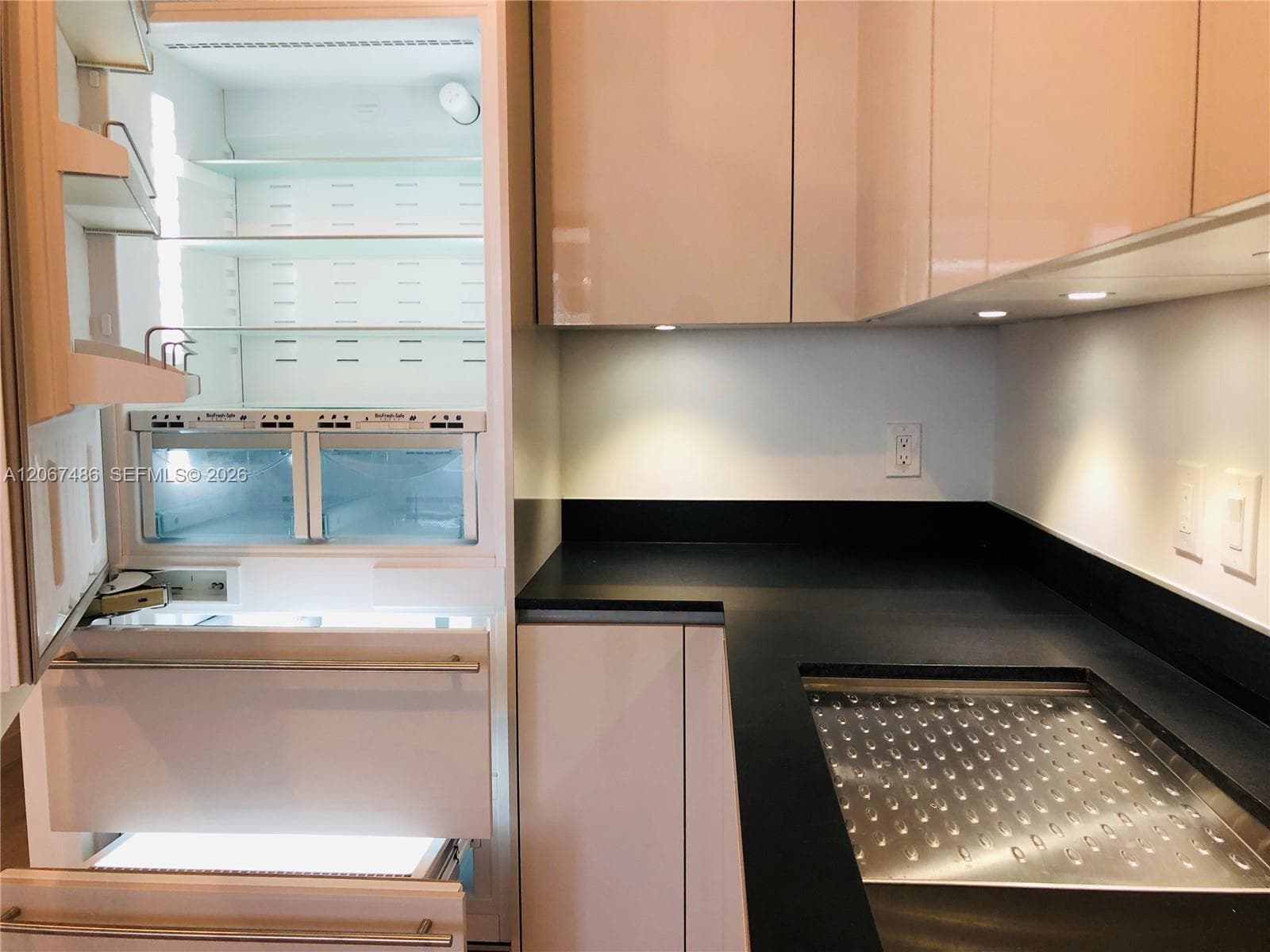1010 Brickell Ave # 3608, Miami, FL 33131 photo 4