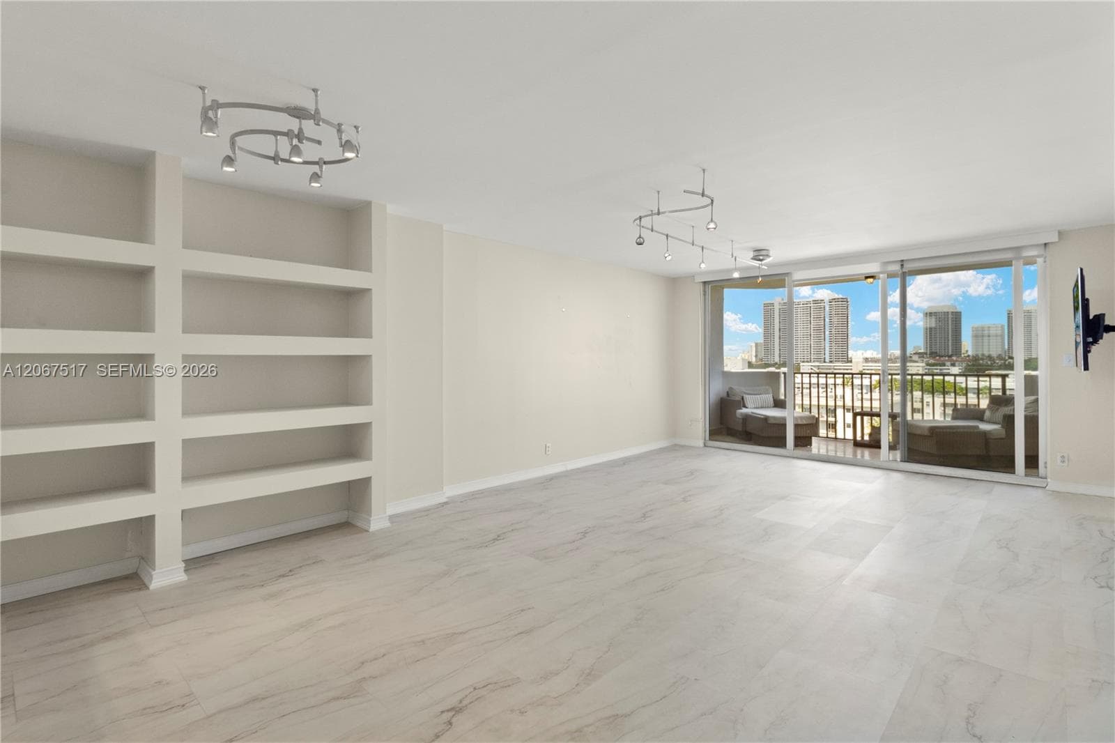 3703 NE 166th St # 904, North Miami Beach, FL 33160 photo 4