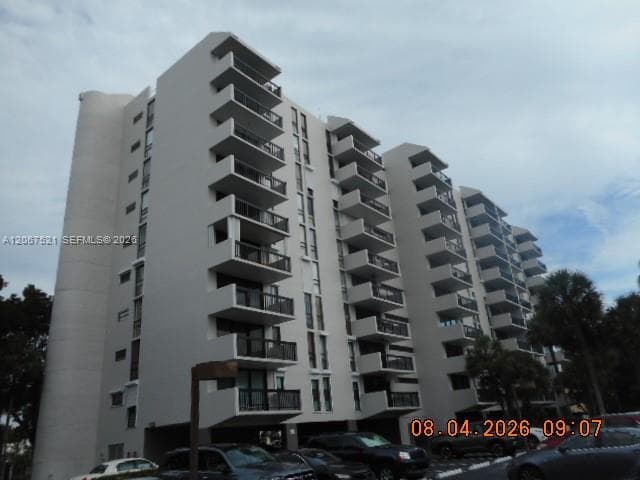 4800 Bayview Dr # 802, Fort Lauderdale, FL 33308