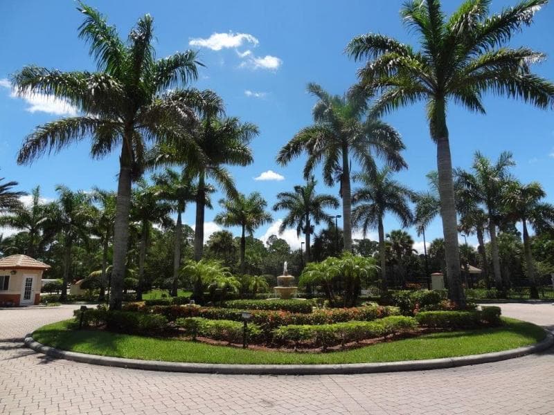 260 Crestwood Circle # 102, Royal Palm Beach, FL 33411 photo 3