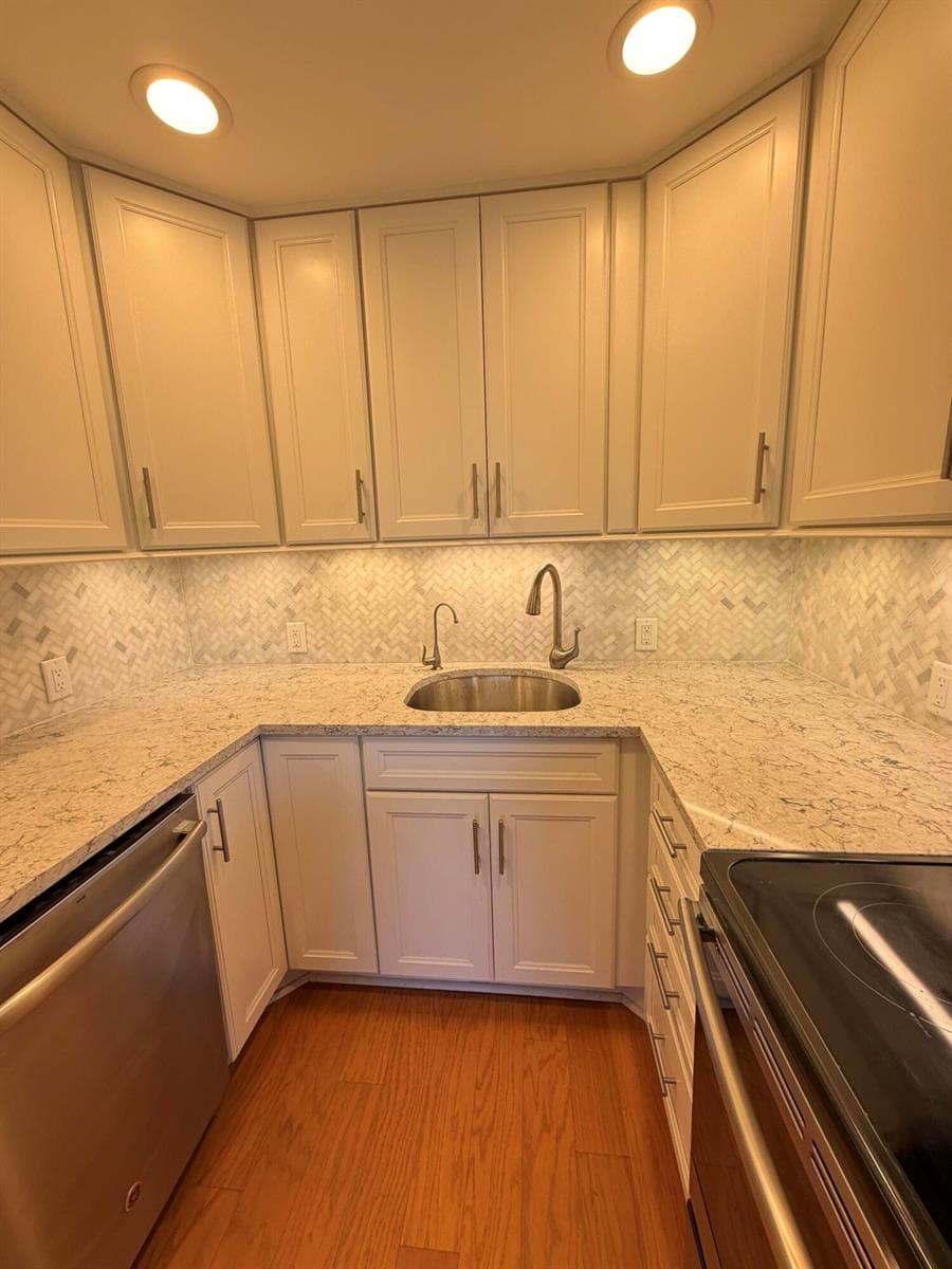 166 Dorset D, Boca Raton, FL 33434 photo 5