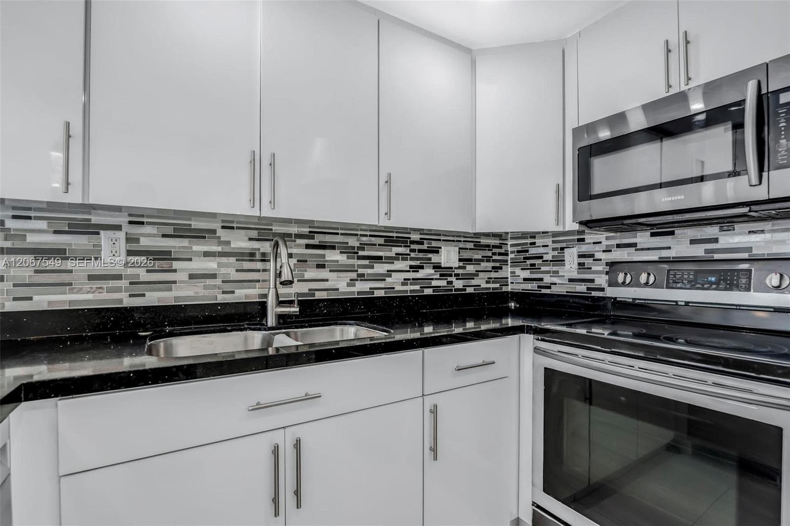 200 172nd St # 112, Sunny Isles Beach, FL 33160 photo 5