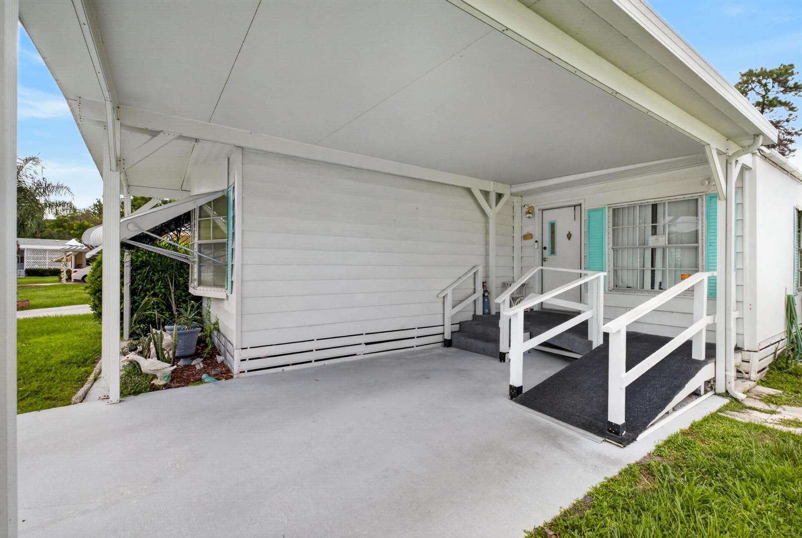40 Montilla Way, Port St. Lucie, FL 34952 photo 3